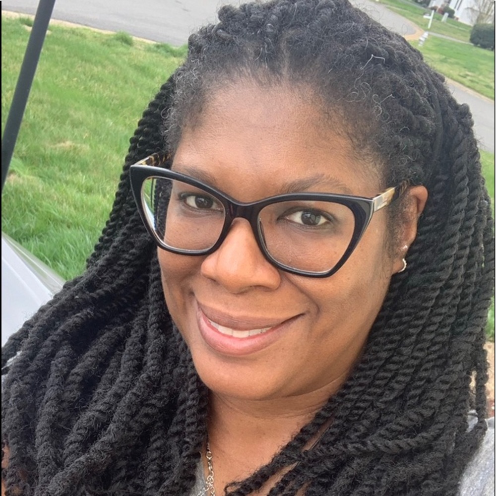 Meet your Posher, Alisha